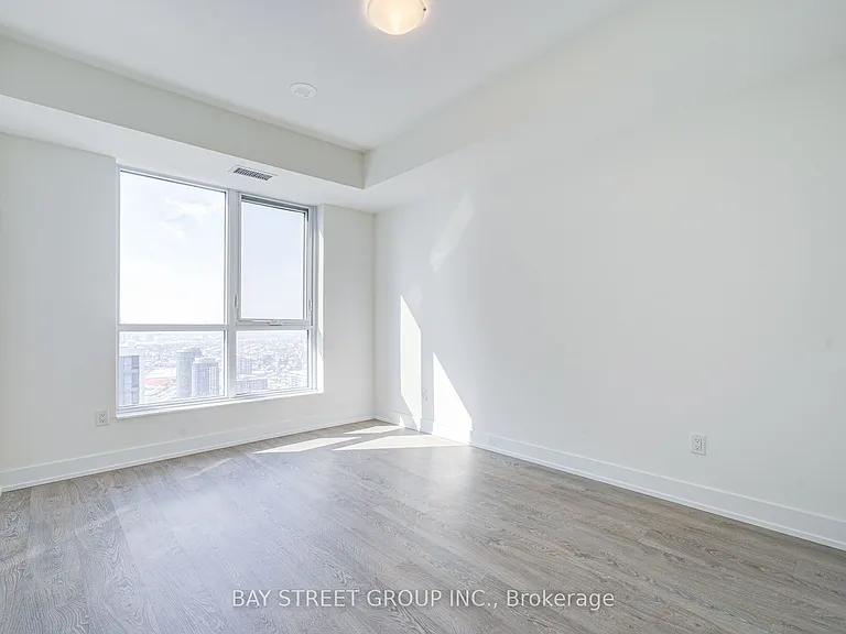 5 Mabelle Ave #4032 — Photo 26