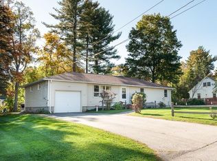 4 Lakeside Dr, Dudley, MA 01571