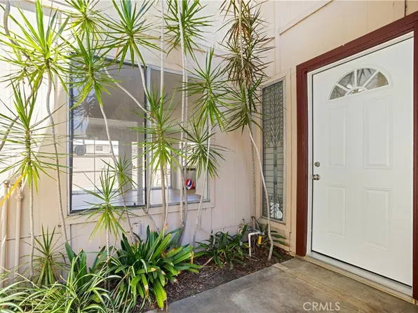 325 W Saint Andrews Ln, Azusa, CA 91702