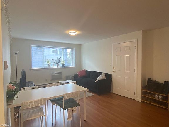 landlord_unit_photo_67079546_18