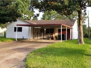 7406 Saunders Rd, Houston, TX 77016