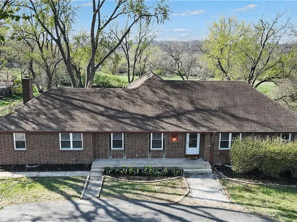 2105 E 129th St, Kansas City, MO 64146