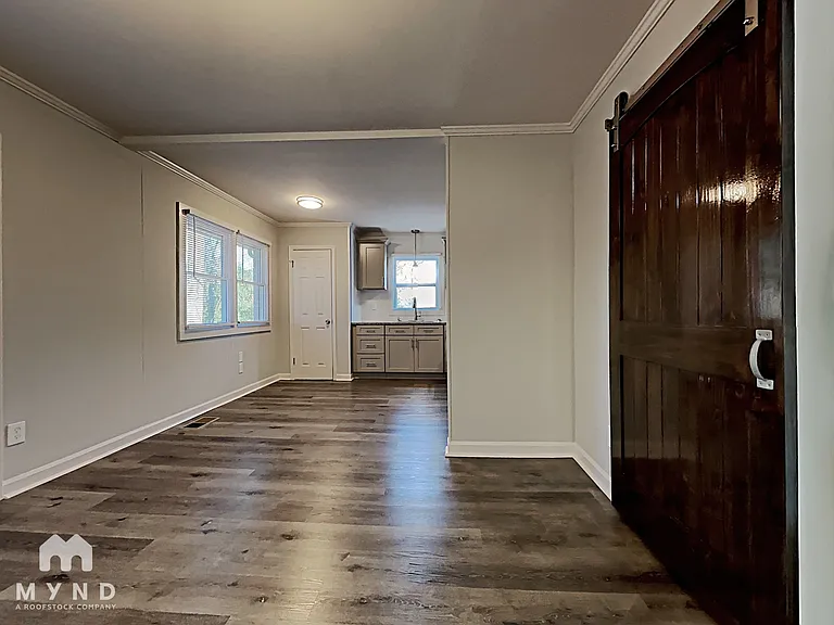 6143 Castle Ct — Photo 7
