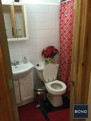 Rented by Bond New York | media 20