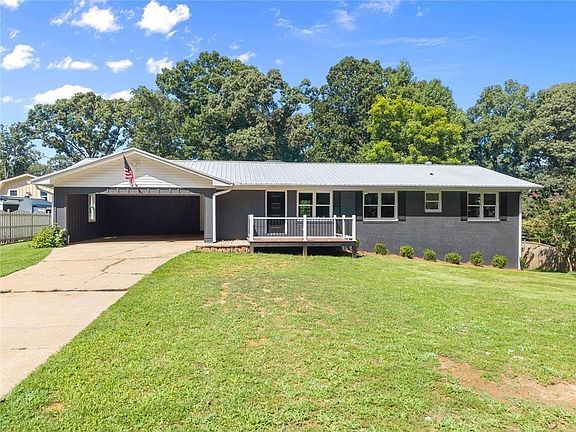 2nd image of 5850 Norton Cir