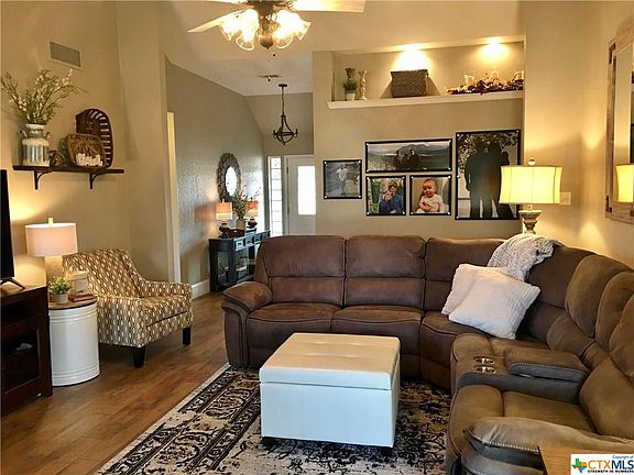 5th image of 6714 Stacey Dr