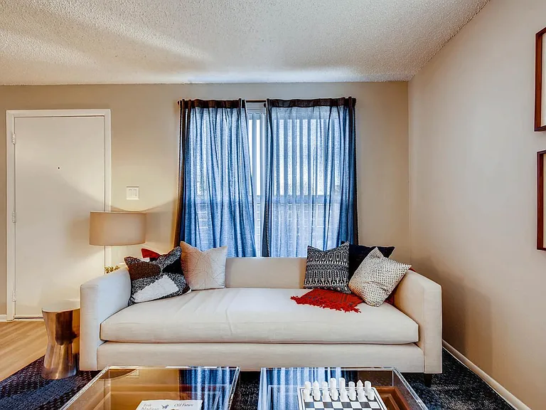 Copperwood Apartments — Photo 33