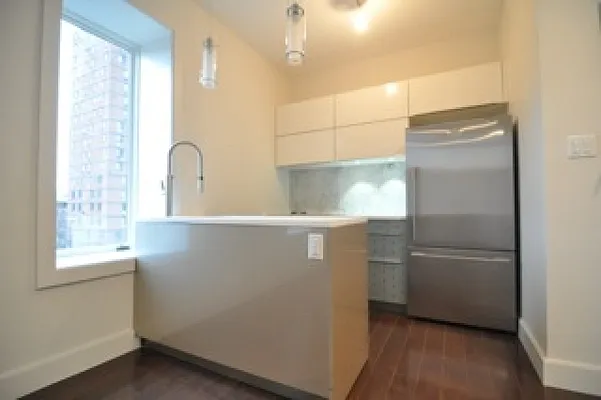 Rented by Bohemia Realty Group | media 16