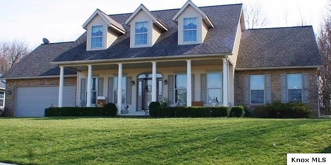 1st image of 61 Woodlake Trl