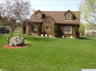 50 Superstitious Dr, Athens, NY 12015