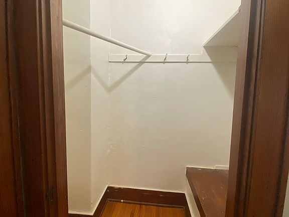 5th image of 1529 E St Unit 2