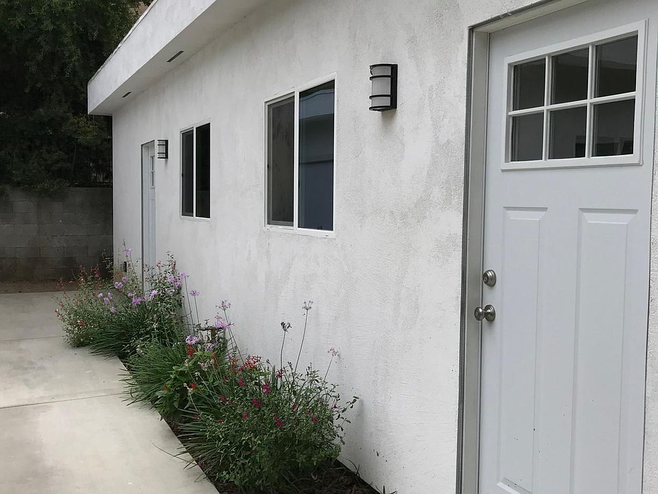 Back ADU 2 Private Entries