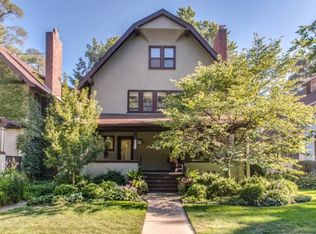 628 Central St, Evanston, IL 60201