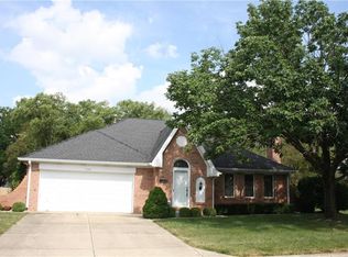 1321 Holiday Ln E, Brownsburg, IN 46112