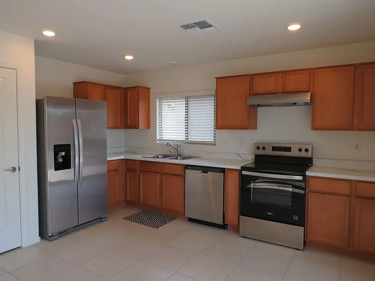 6272 S Spruce Goose Ave — Photo 10