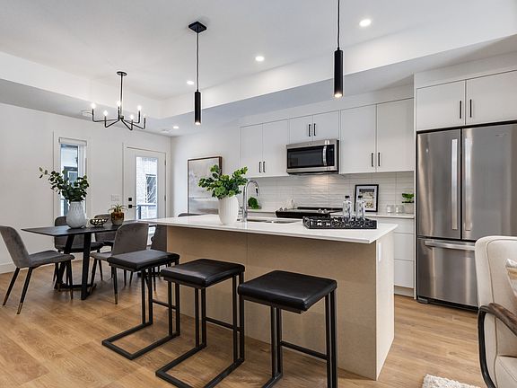 3rd image of 1912 19th Ave NW #202