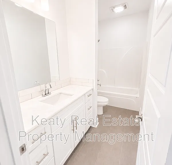 113 Highland Park Ln — Photo 8