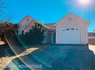 951 Maple Leaf Rdg, Jonesboro, GA 30238