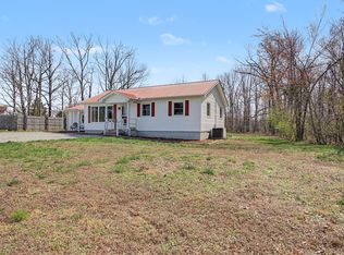 127 Rockhouse Rd, Hohenwald, TN 38462
