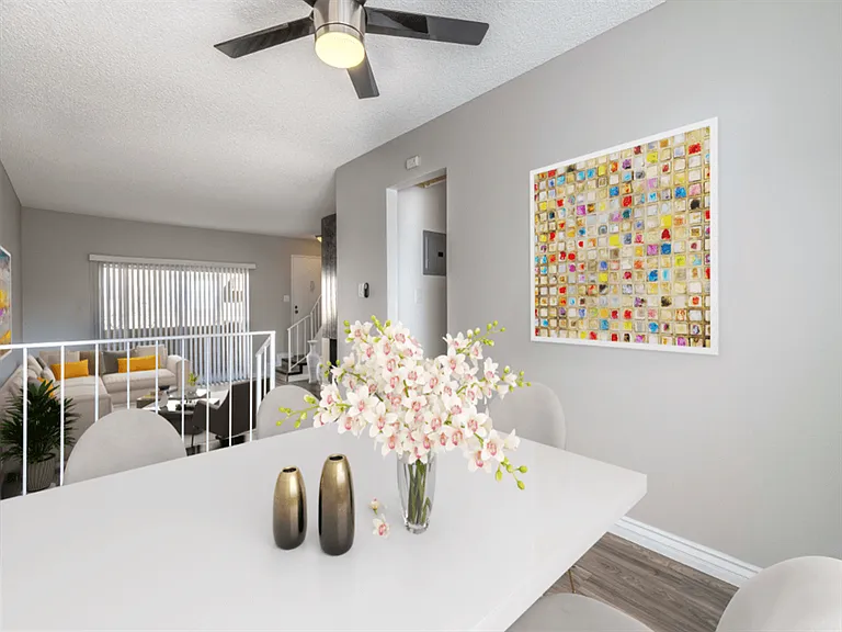 Racquet Club Apartments — Photo 22