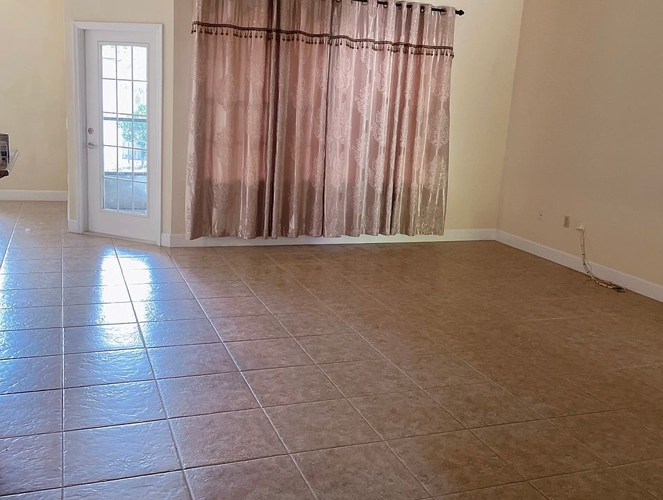 1st image of 1650 NW 34th Ave