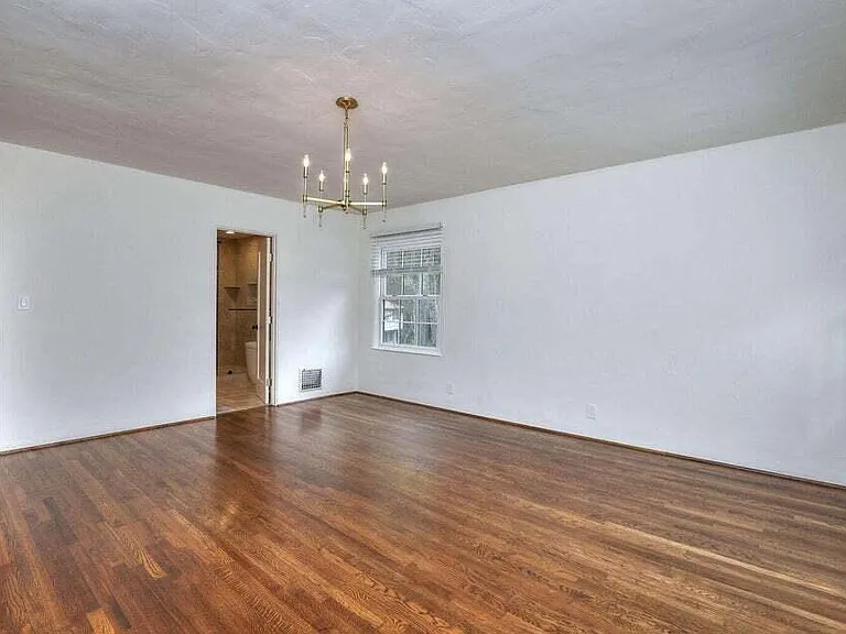 1447 S Jameson Ln — Photo 19