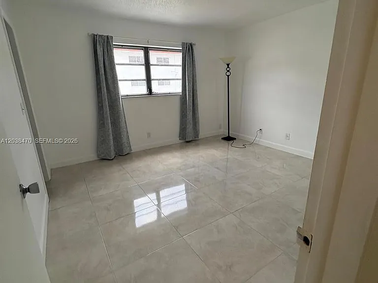 541 Blue Heron Dr #215 — Photo 24