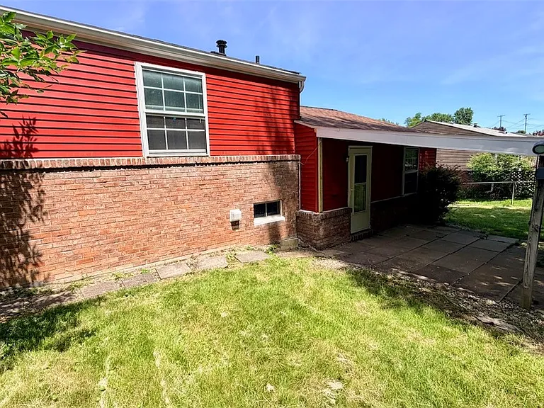 3812 Louisa St — Photo 38