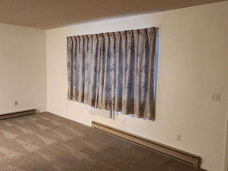 740 Avenue E #8 — Photo 4
