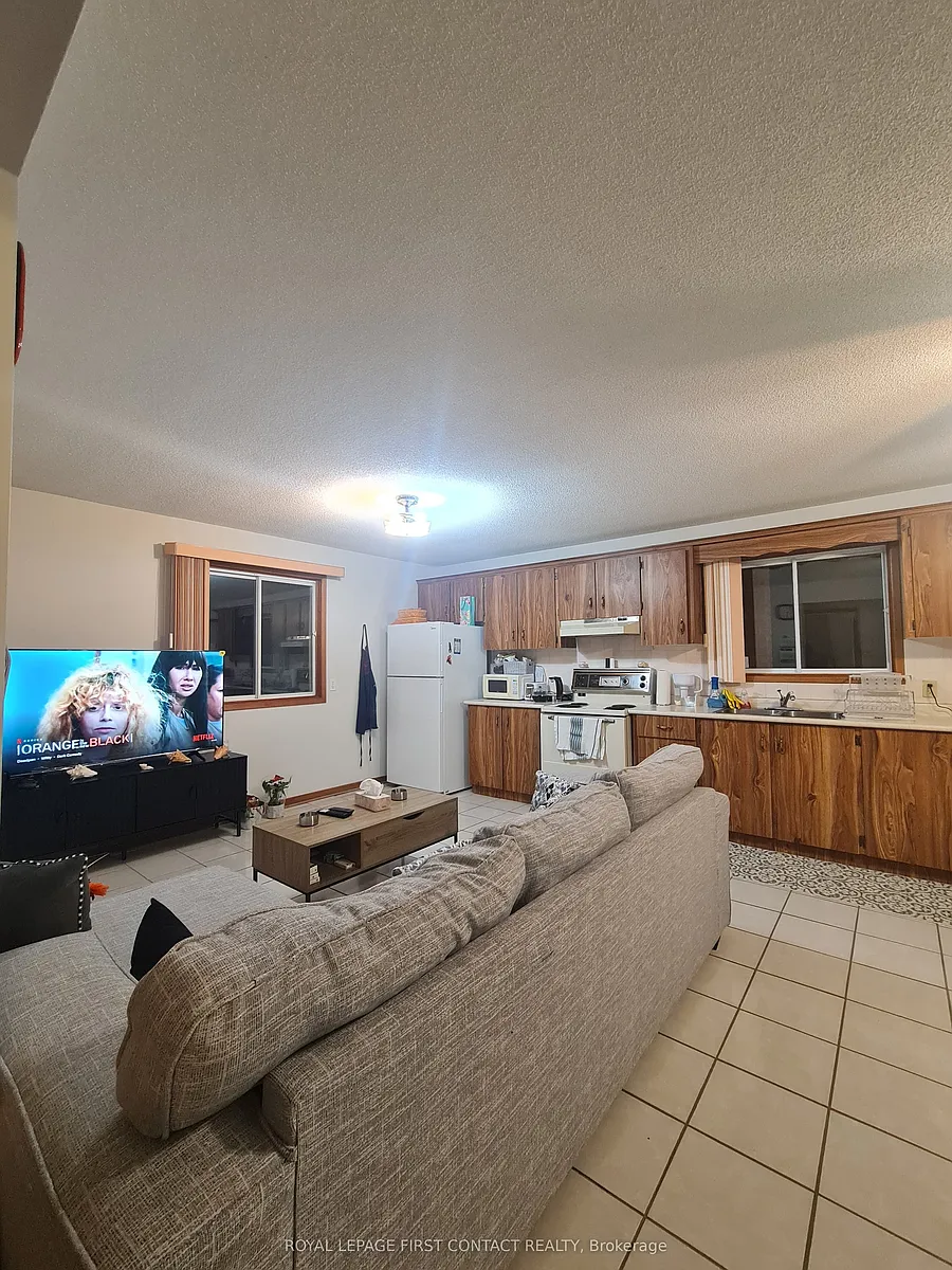 Building Photo - 1307 River Rd E #1