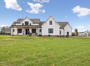1923 Hicks Ln, Columbia, TN 38401