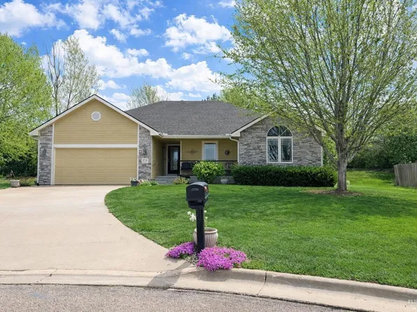 3713 Shadow Wood Ln, Manhattan, KS 66503