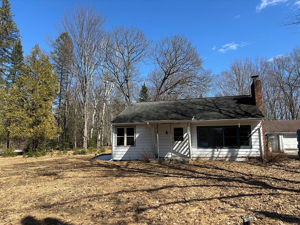 1st image of 2846 Crescent Rd
