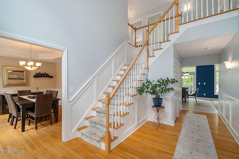 5th image of 224 Adams Street