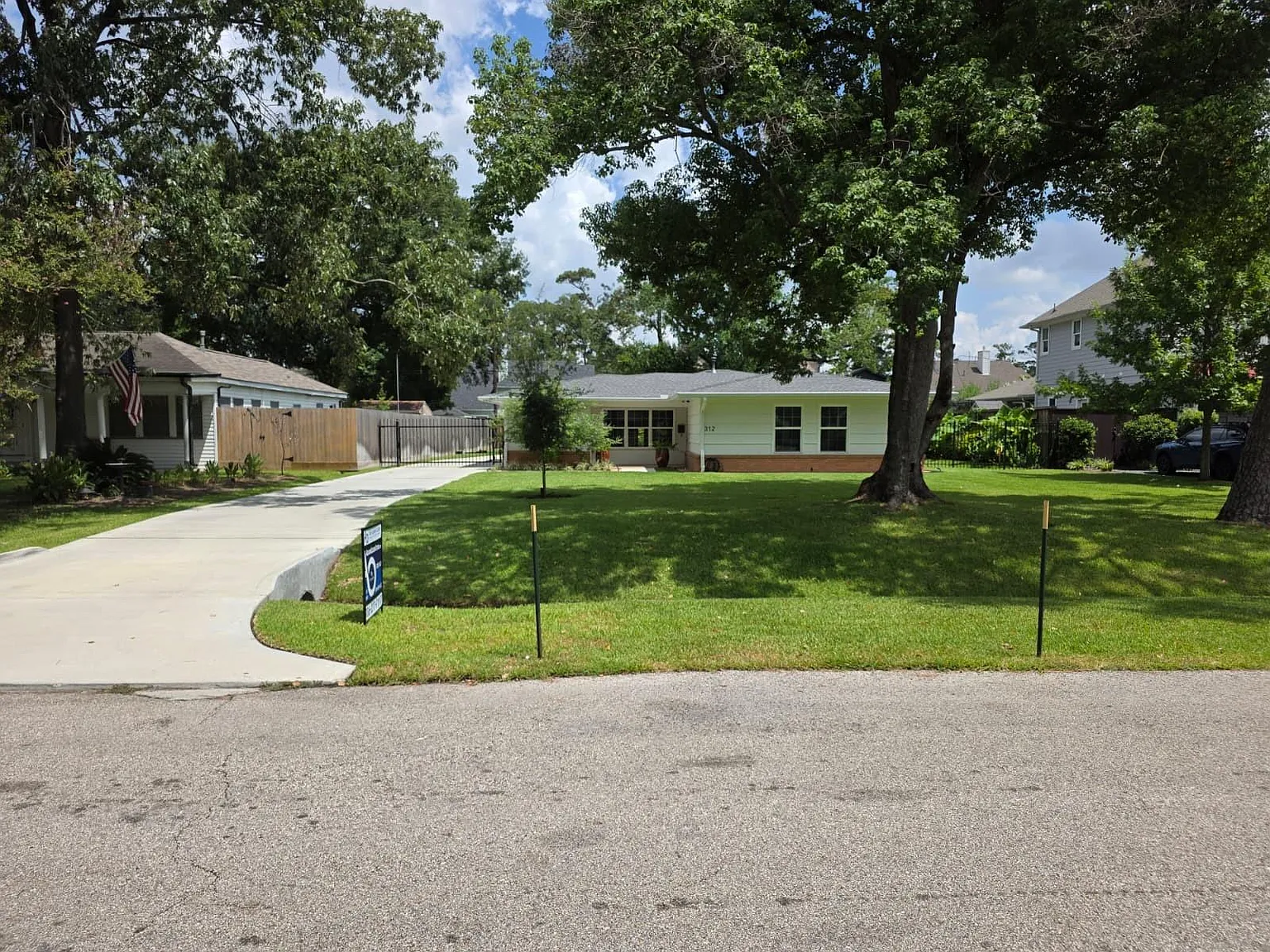 3 bed, 3.0 bath, 1541 sqft, $4,250 — Photo 2