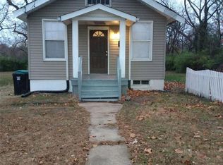 1335 Leroy Ave, Saint Louis, MO 63133
