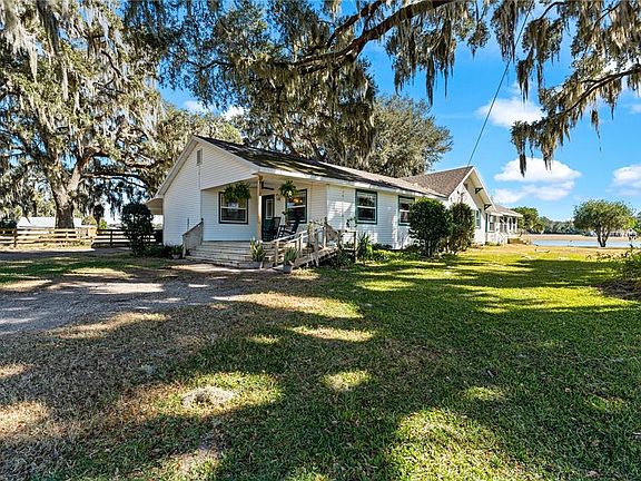 3rd image of 9504 Fort King Rd