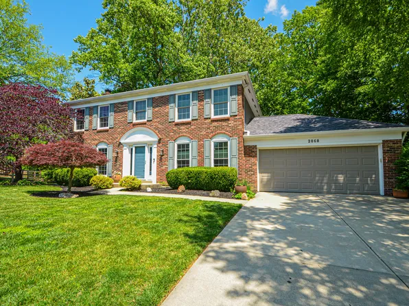 2068 Lakelyn Ct, Crescent Springs, KY 41017