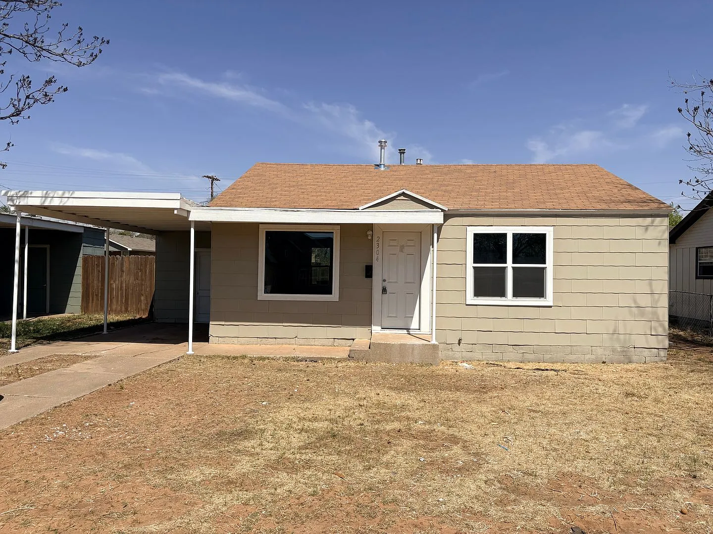 $999.00 First Month Rent Recently Updated & Move-In Ready! — Photo 1