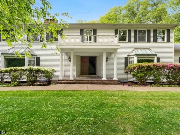 75 Woodcliff Lake Rd, Saddle River Boro, NJ 07458