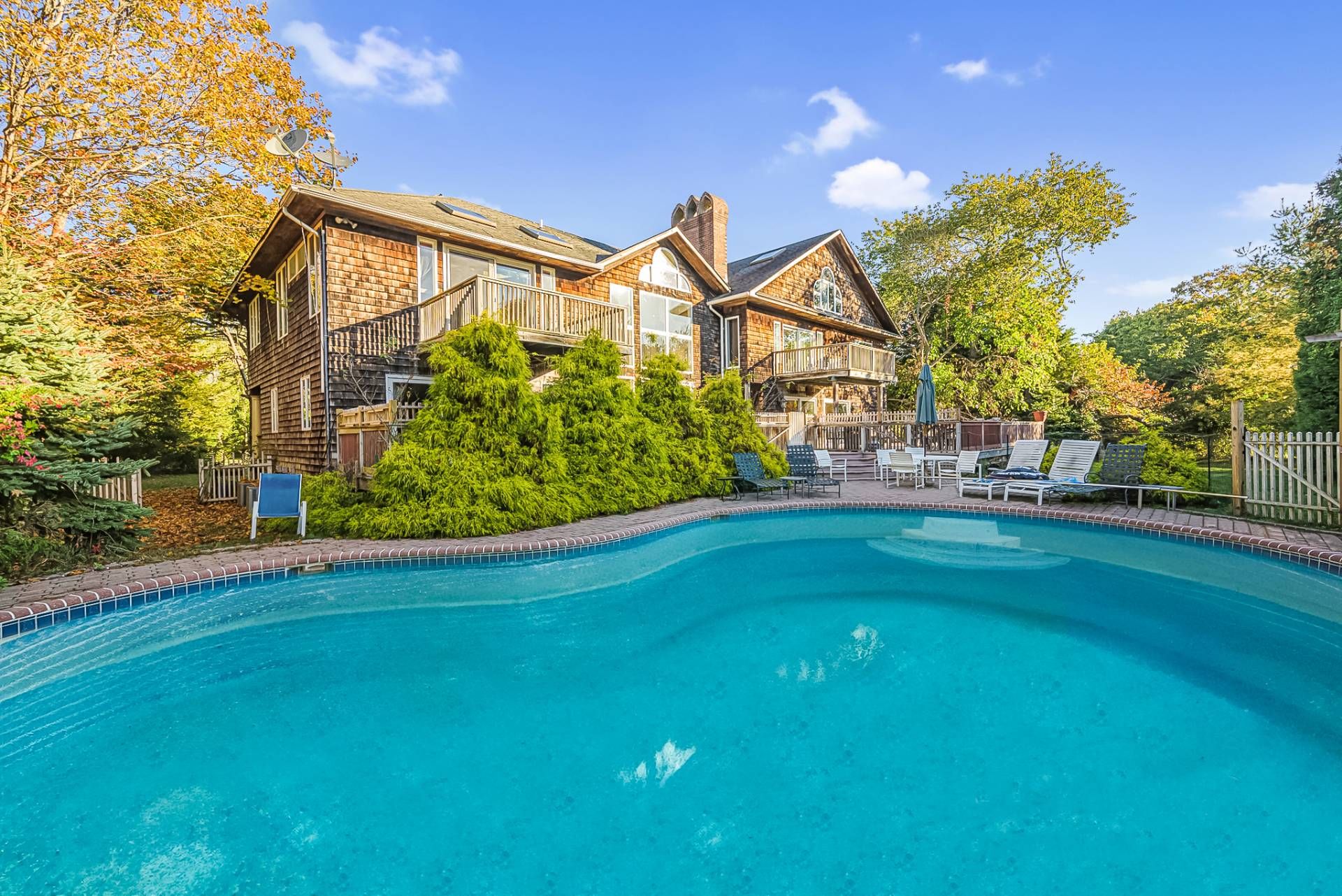 28 Club Ln in Remsenburg Out East