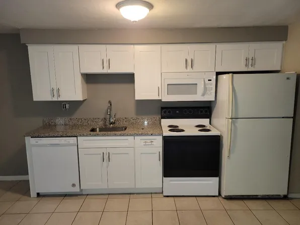 212 Greenside Ave #6, Canonsburg, PA 15317