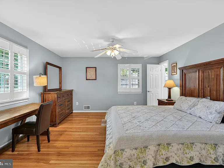 10207 Antietam Ave — Photo 11