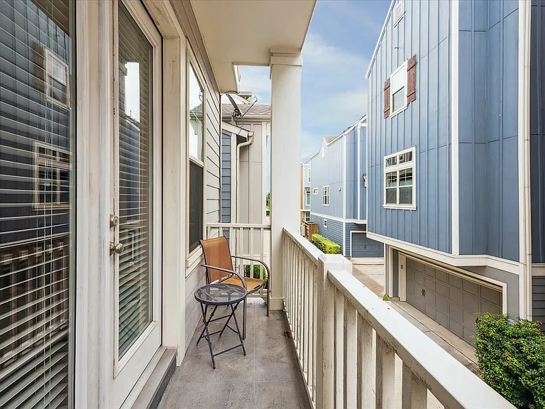 739 Dorothy St — Photo 9