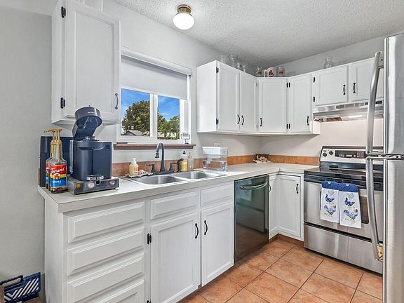 5th image of 4210 W 22nd St