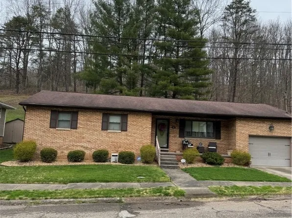83 Wakefield Dr, Washington, WV 26181