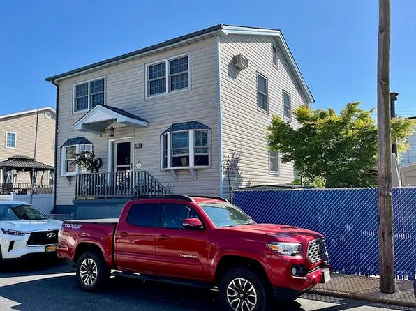 65 Bevy Ct, Brooklyn, NY 11229