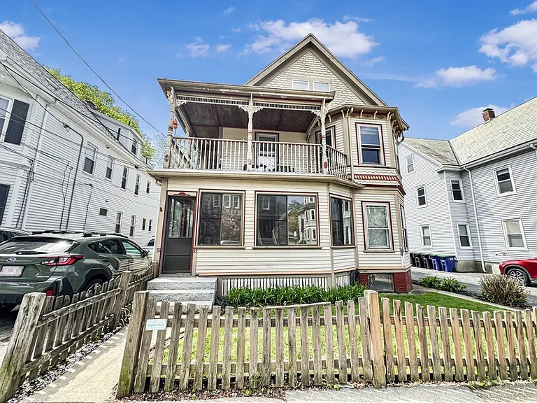55 Hall Ave #2R — Photo 16