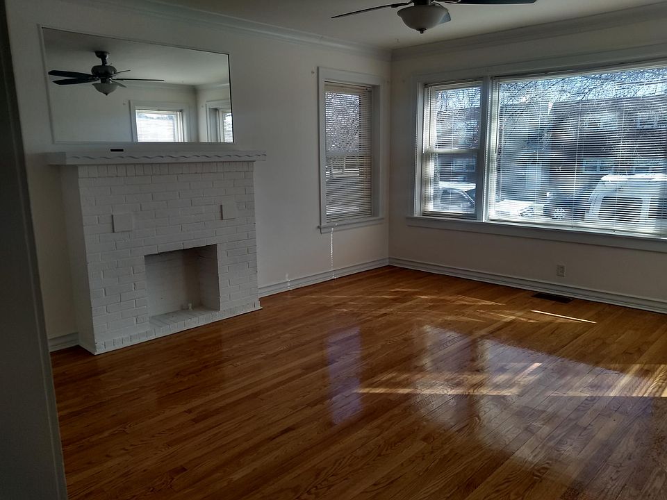 1st image of 6160 W Thorndale Ave #1