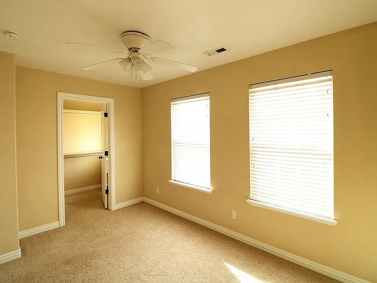 853 S Crescent Row — Photo 10